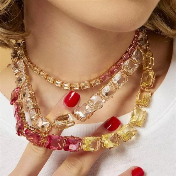 Colar com Cristais Retangulares Incolor Banhado a Ouro - Imagem 2