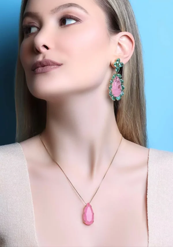Brinco Gota Fusion Rosa e Cristais Verdes Banhado a Ouro - Imagem 3