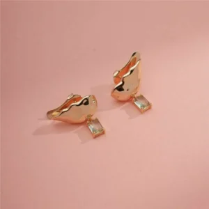 Brinco Ear Cuff Liso com Cristal Retangular Banhado a Ouro