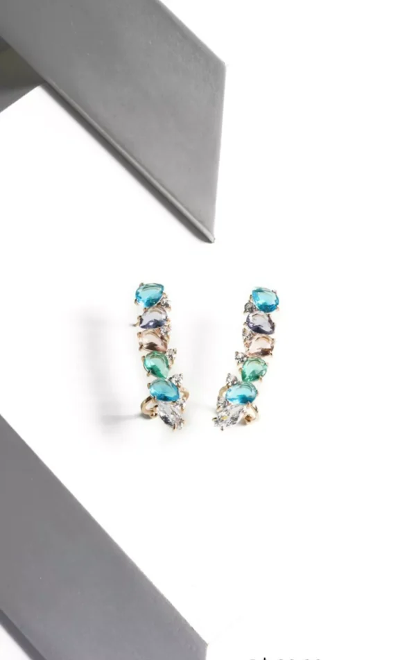 Brinco ear cuff com cristais coloridos banhado no ouro 18k